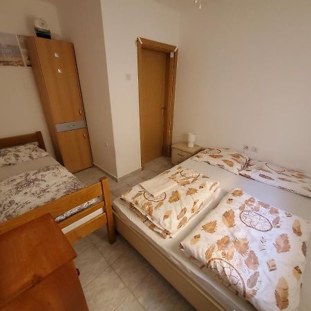 Apartament Apartman Mia Vir Zewnętrze zdjęcie