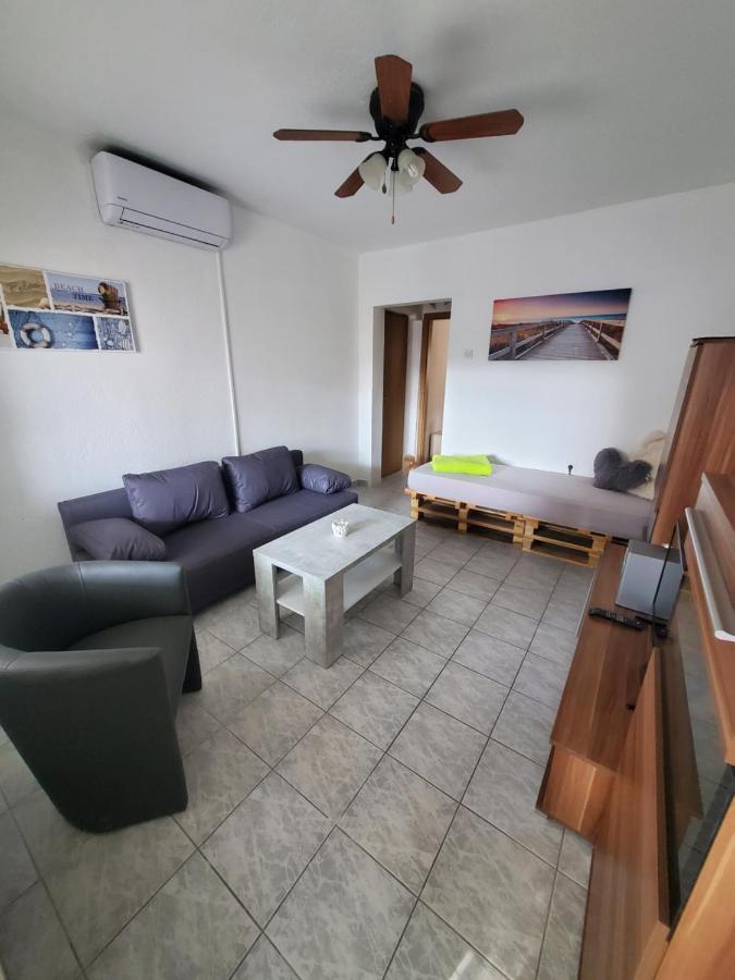 Apartament Apartman Mia Vir Zewnętrze zdjęcie